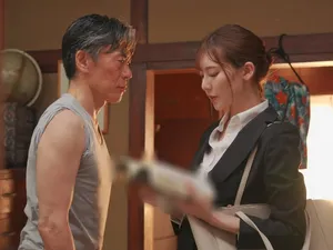 Cháu gái hư hỏng bị chú đụ sưng lồn