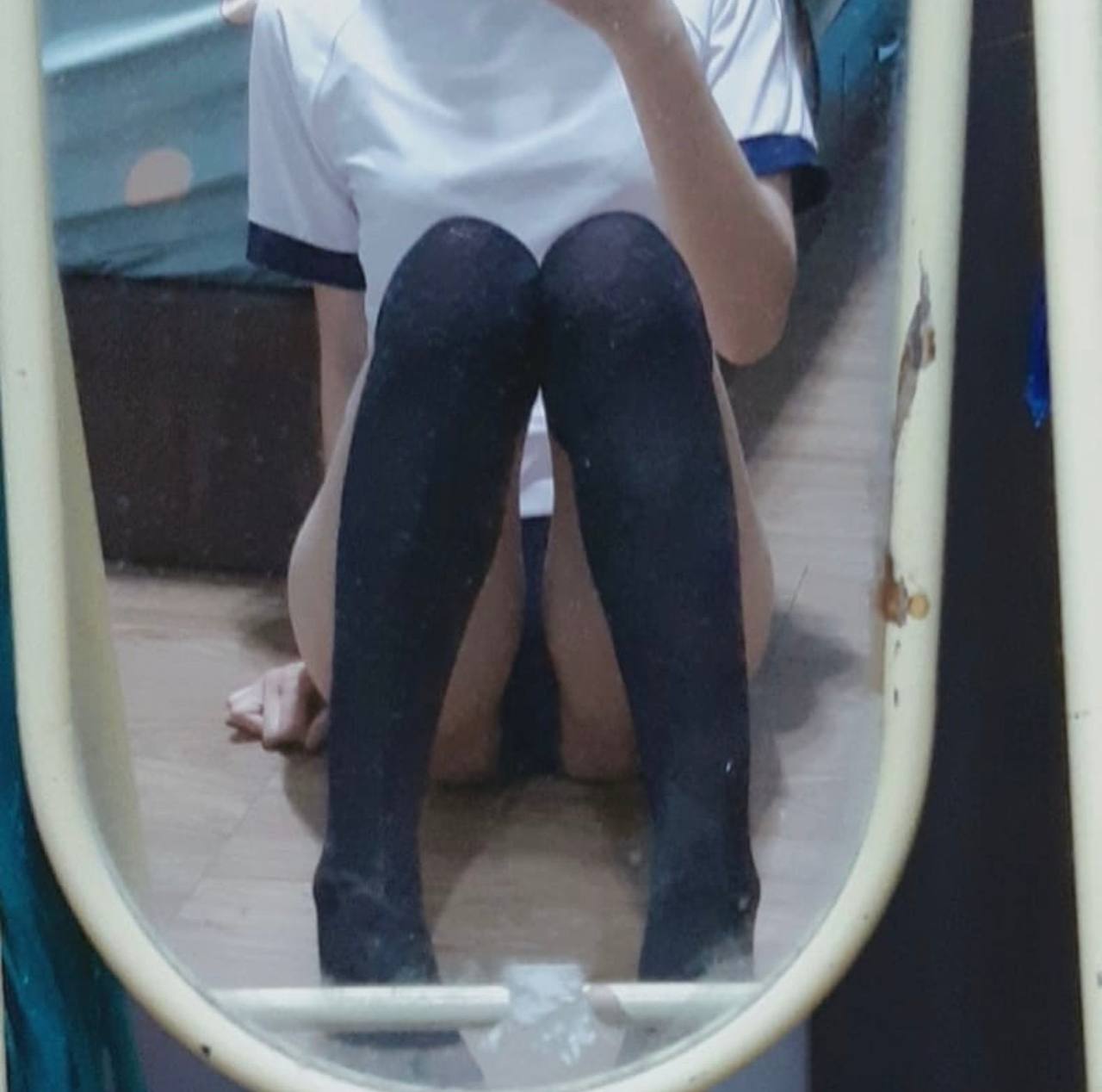 Gấu cùng má khác cha muốn khám phá tình dục với anh trai