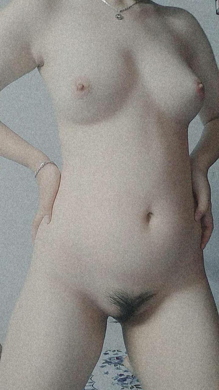 Có bà xã ở nhà nhưng vẫn lén lút với cô em họ đít bự